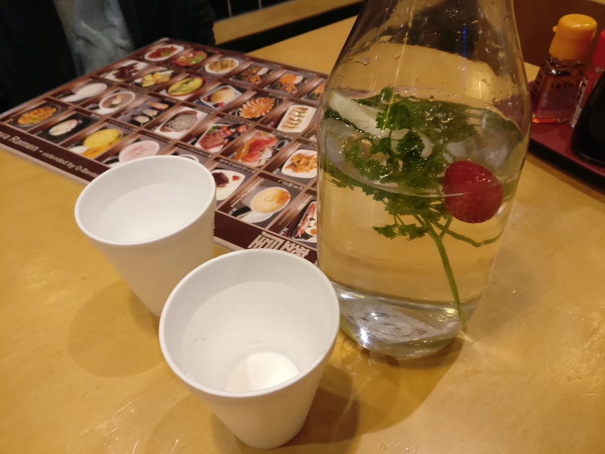 Cups, Menya Ramen Elizabeth