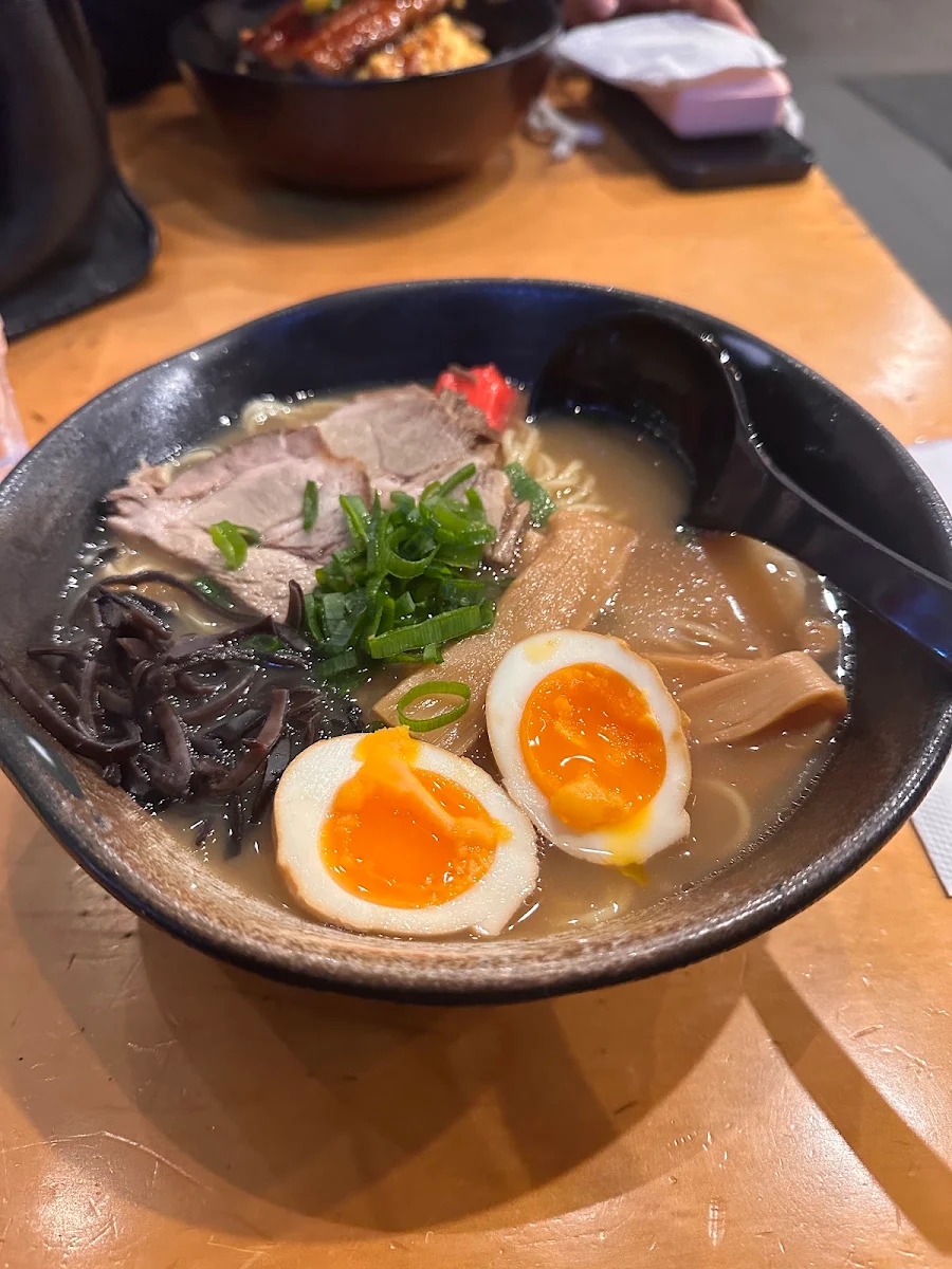 Kaisen Ramen, Menya Ramen Elizabeth