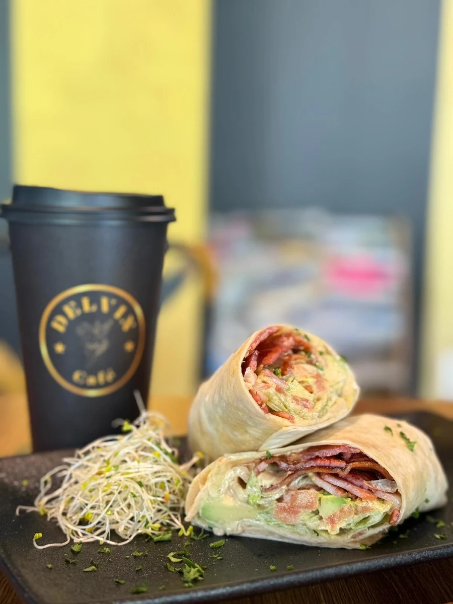 Highlights, Delvin Café