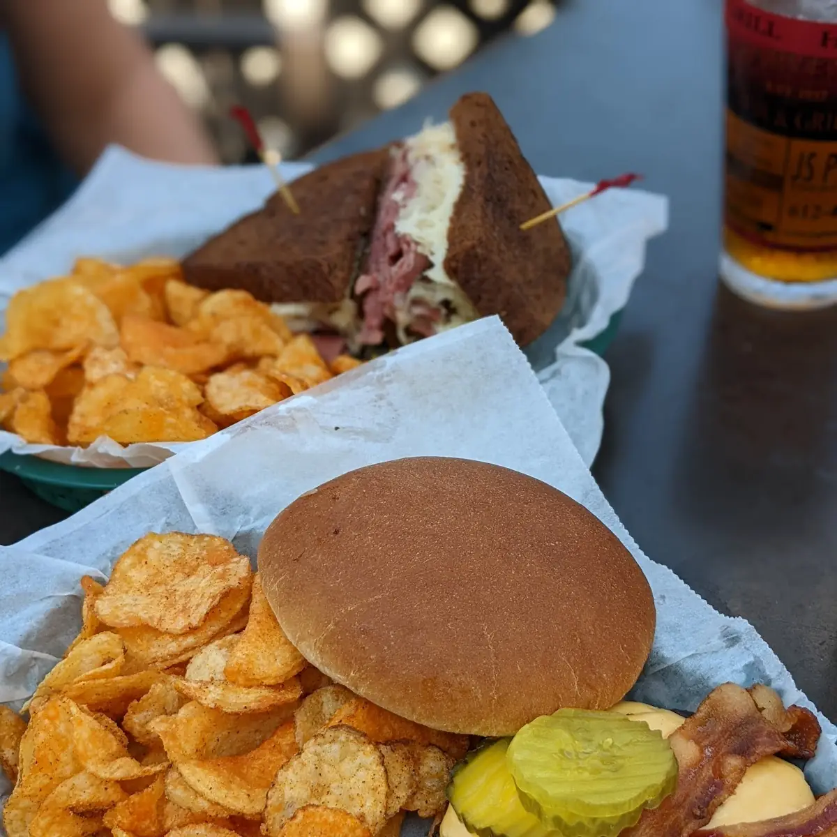 Classic Bacon Cheeseburger