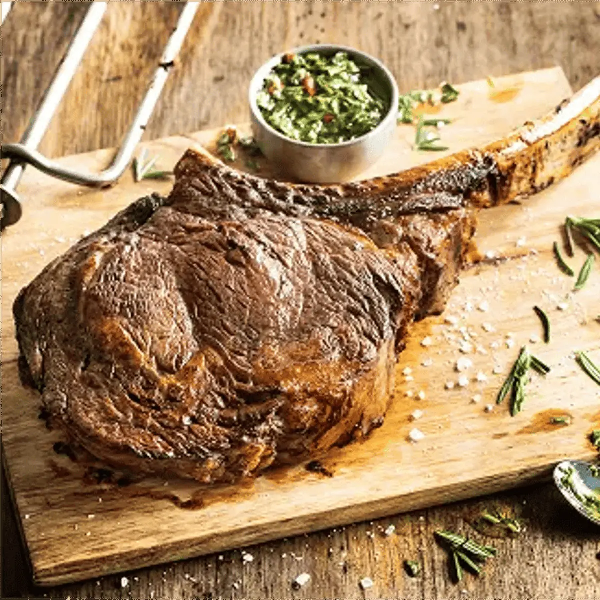 Dry-Aged Tomahawk Ancho Ribeye