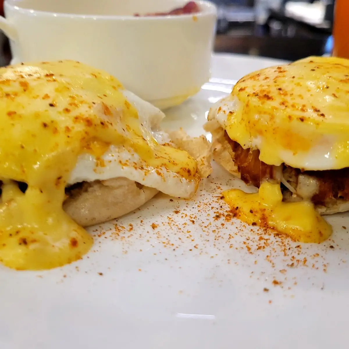 Crab Benedict