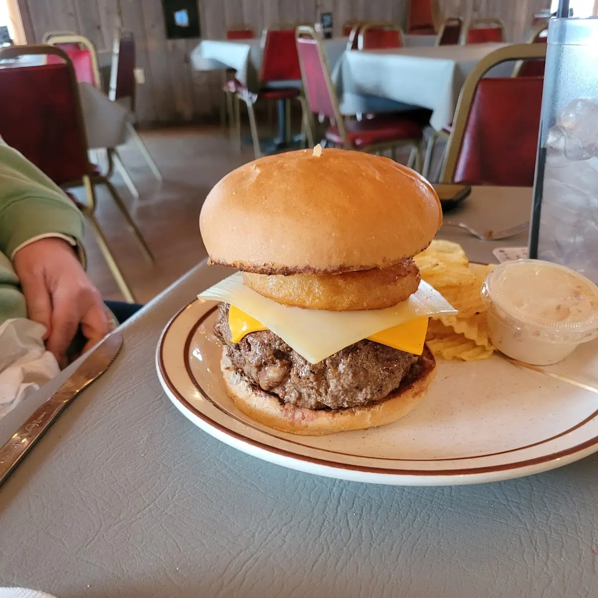 Dubs Burger