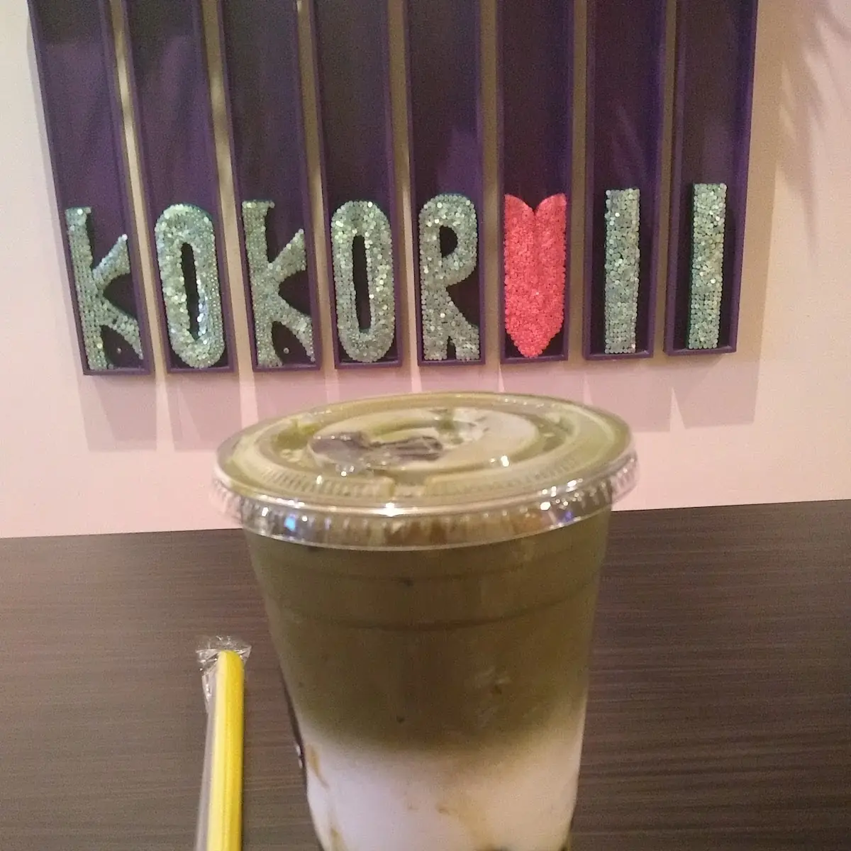 Mango Matcha Tea with Boba & Non-Dairy Milk