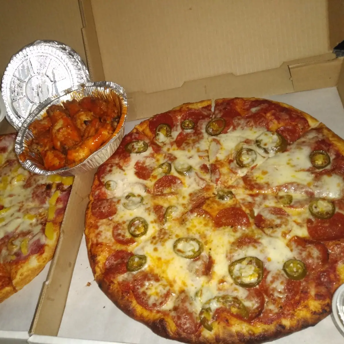 Hawaiian Pizza with Cashews