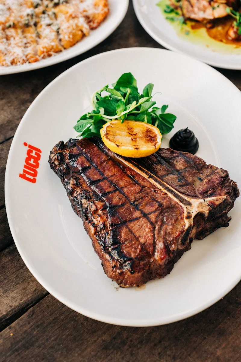 Wood-Fired Dry Aged T-Bone 1kg, Tucci