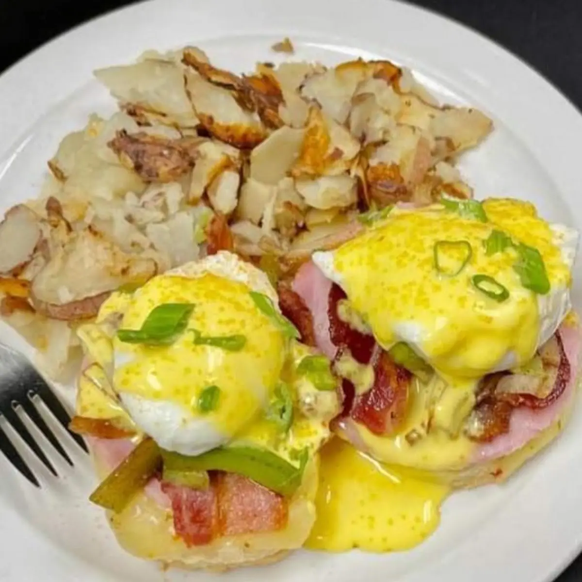 Eggs Benedict with Potatoes