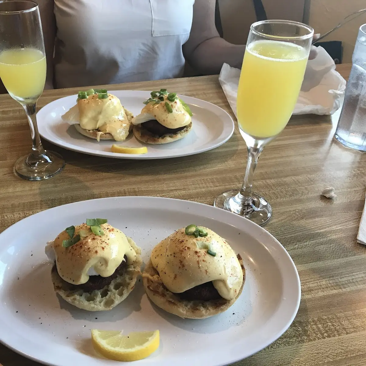 Crab Cakes Benedict
