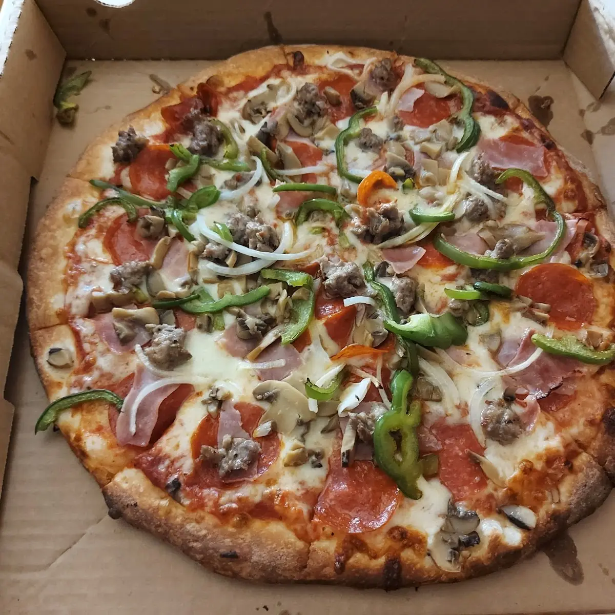Large Supreme Pizza