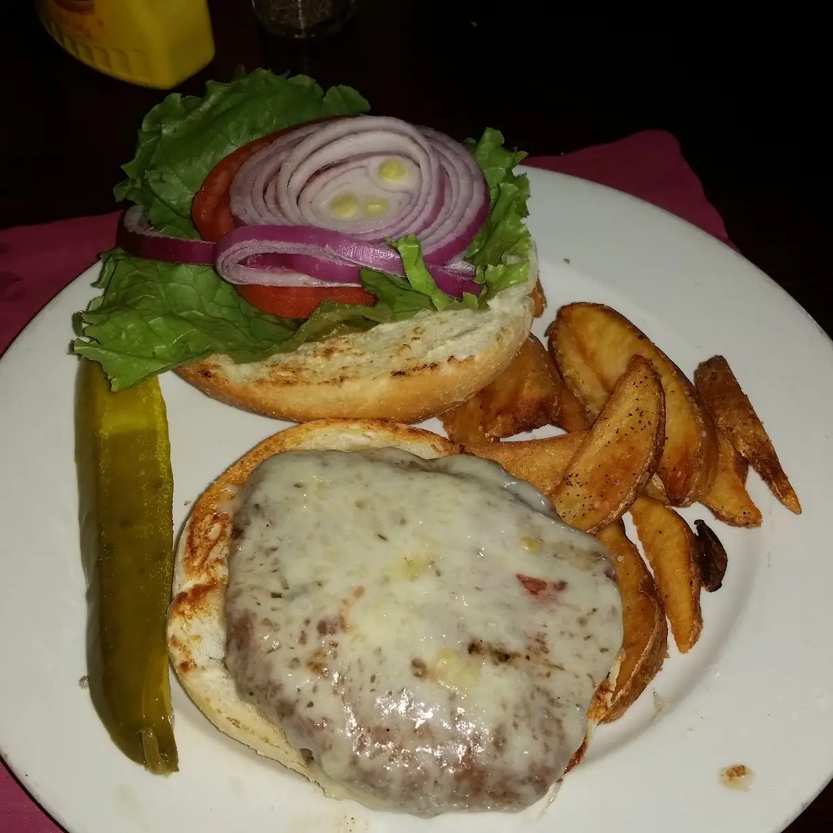 Certified Angus Cheese Burger