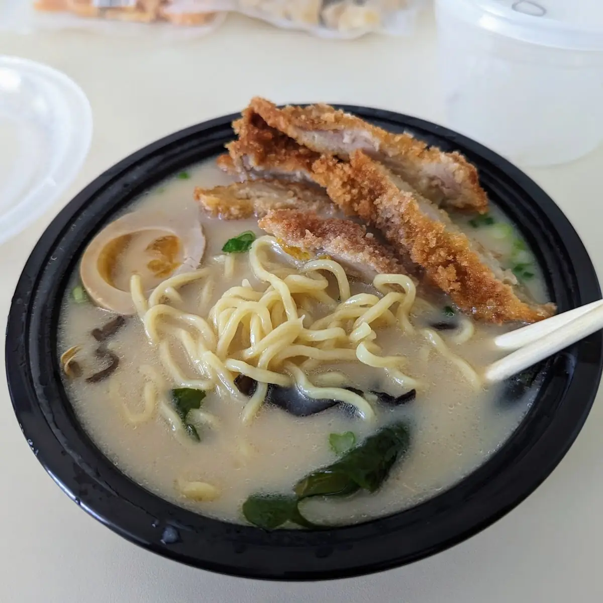 L Tonkotsu Ramen