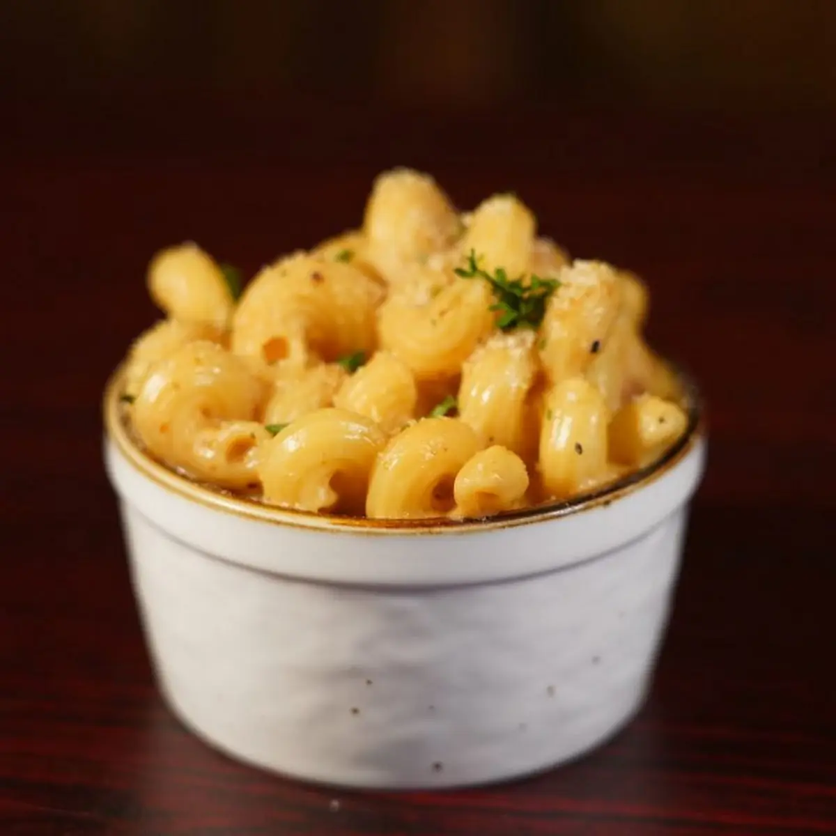 Smoked Gouda Macaroni and Cheese Side Dish