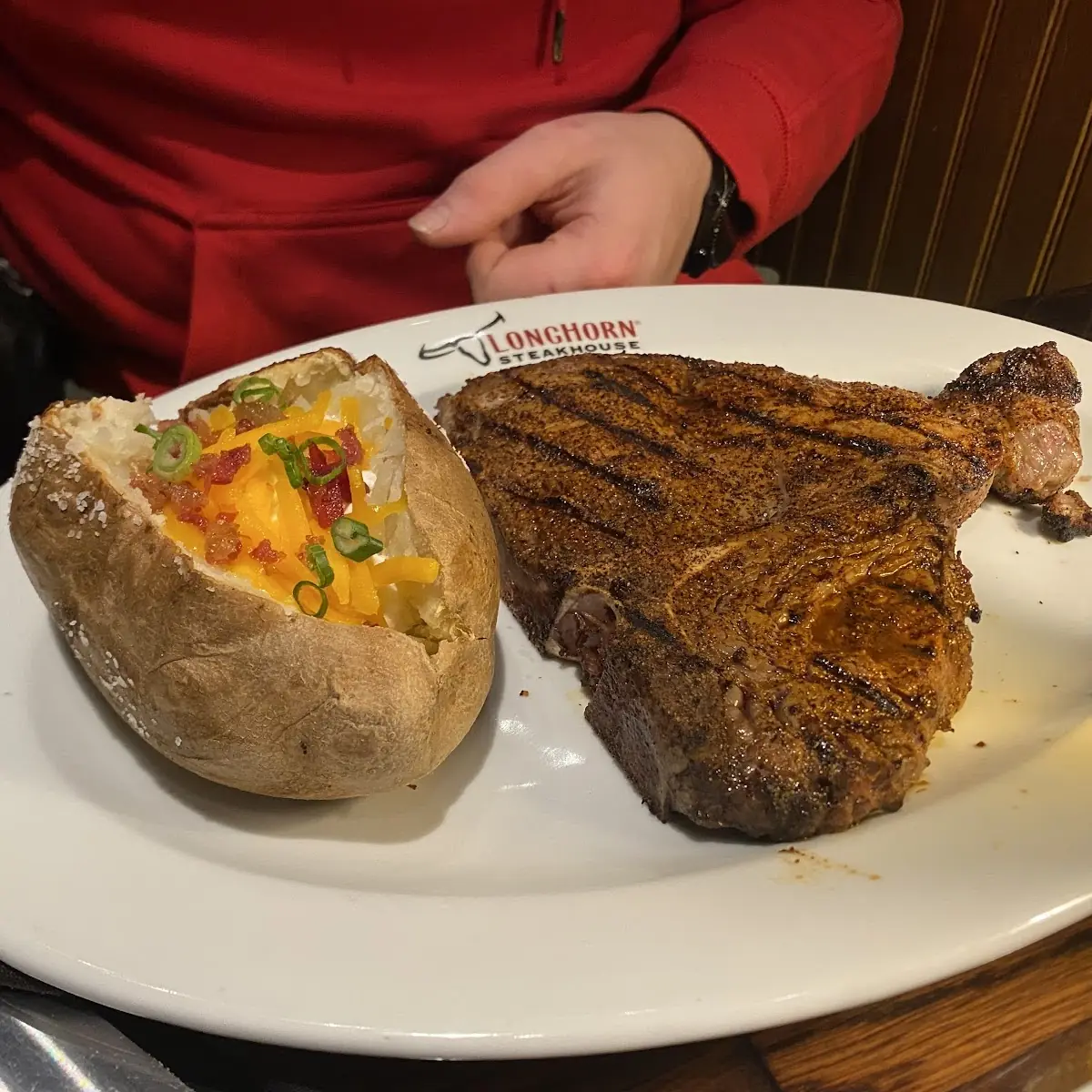 Rib Eye with Mashed Potatoes and Broccoli