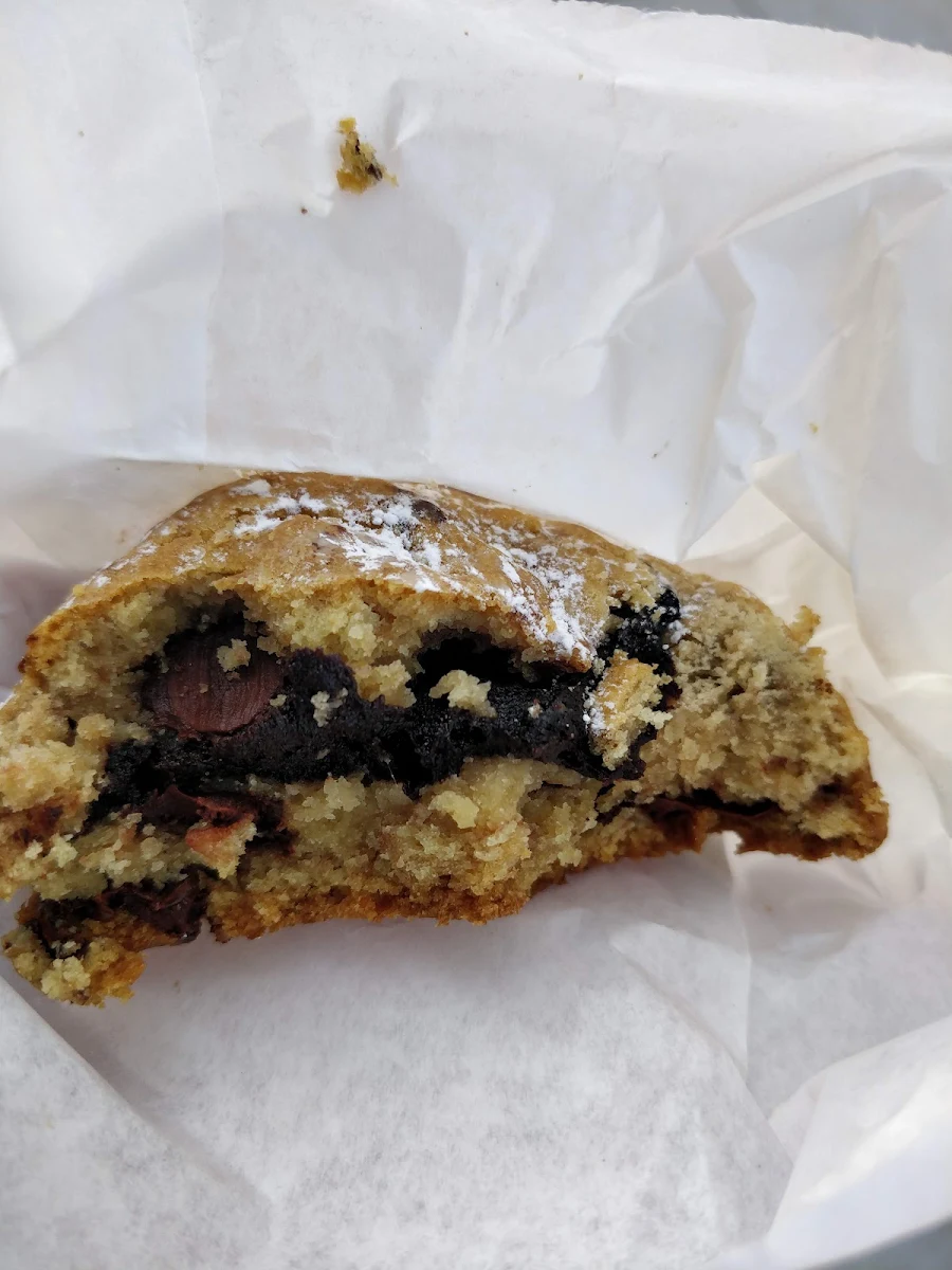 Chocolate Chip Cookie