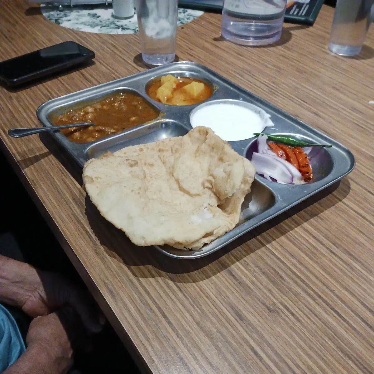 Chòle Bhatura