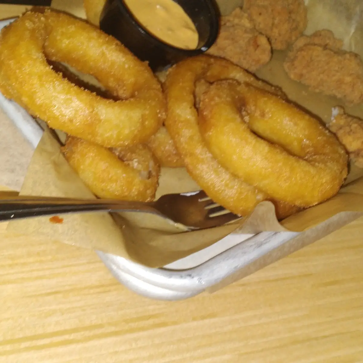 Wings w Onion Rings