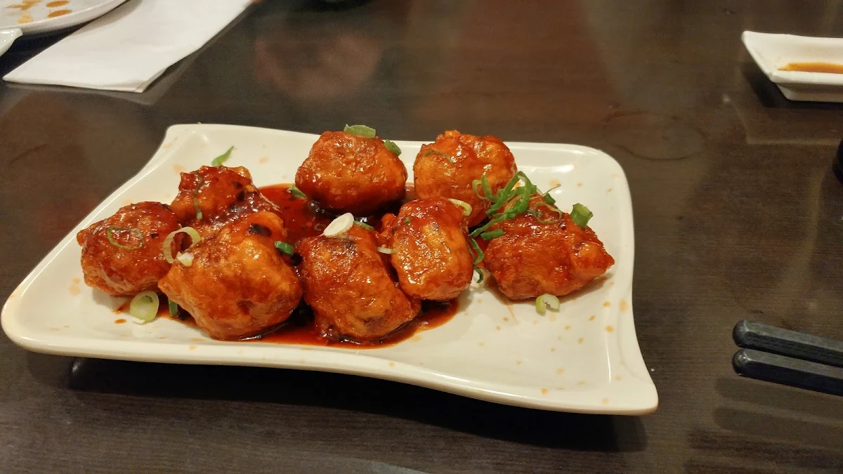 General TSO’S Chicken, Sushi TnT