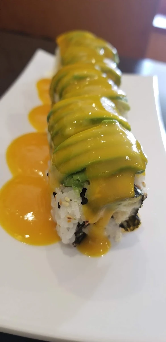 Mango Roll, Sushi TnT