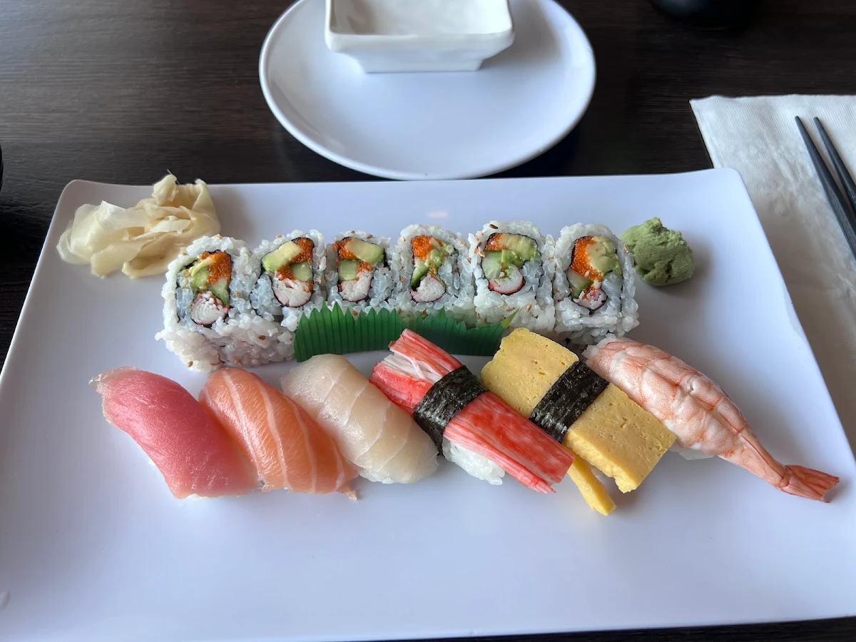 Rainbow Roll, Sushi TnT