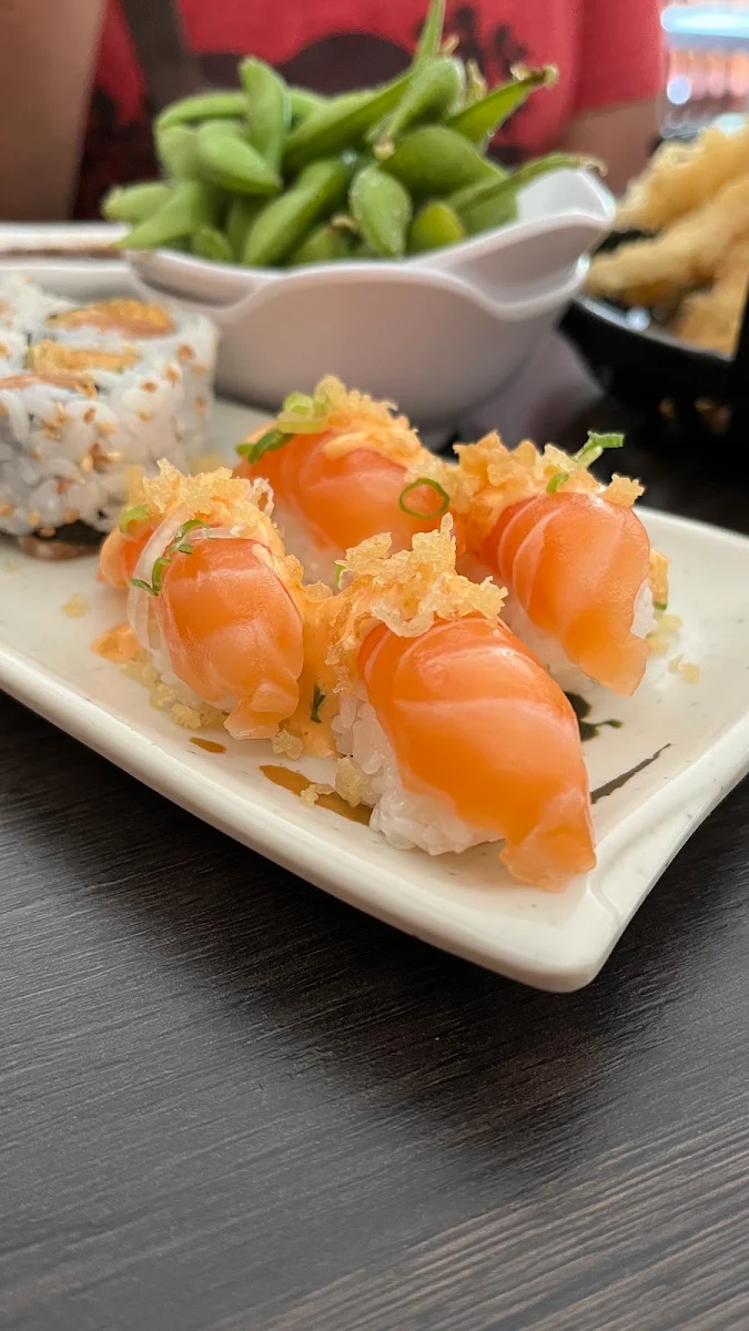 Spicy Salmon H R, Sushi TnT