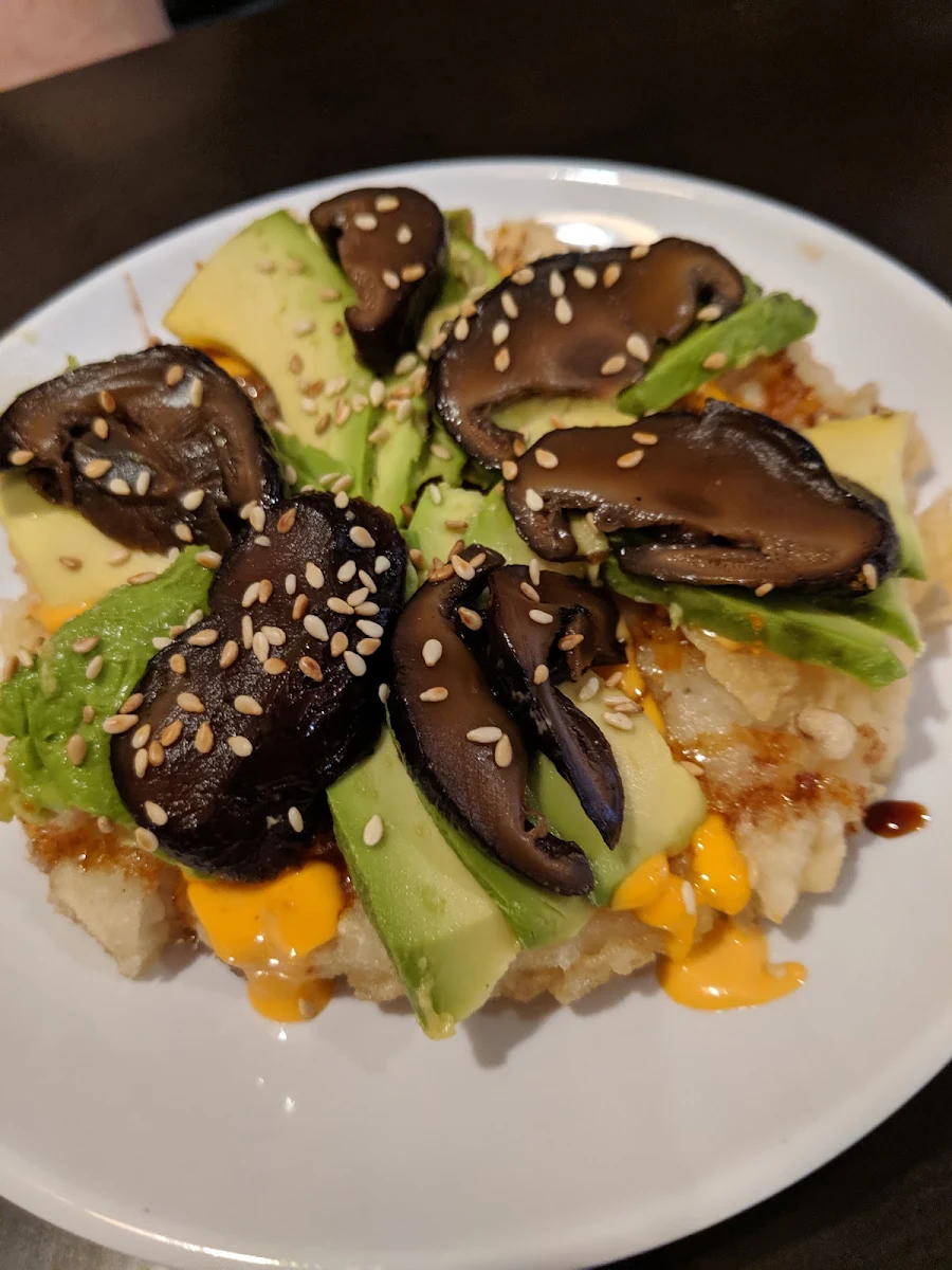 Sushi Pizza, Sushi TnT