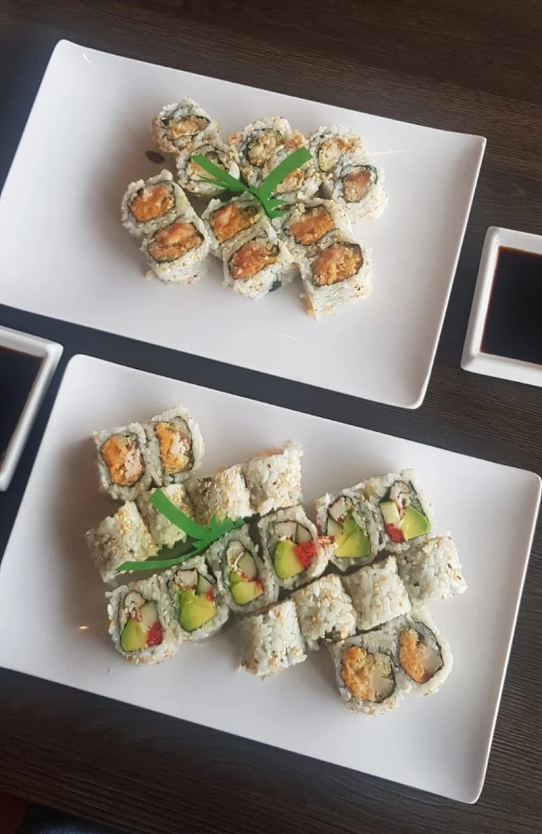 Tempura Roll California Roll Spicy Tuna Roll Spicy White Tuna Spicy Salmon Roll, Sushi TnT