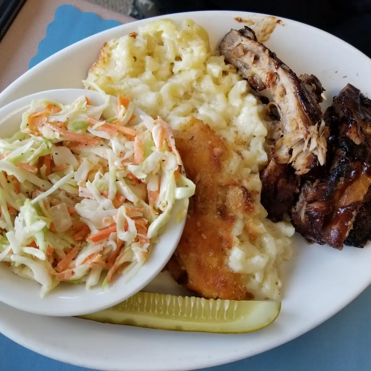 Mac and Cheese Special with Ribs