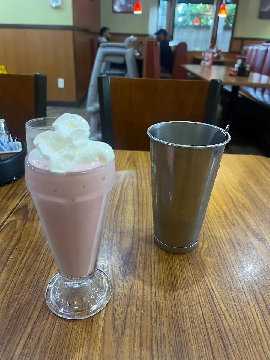Strawberry Milk Shake, Denny's Delta Restaurant