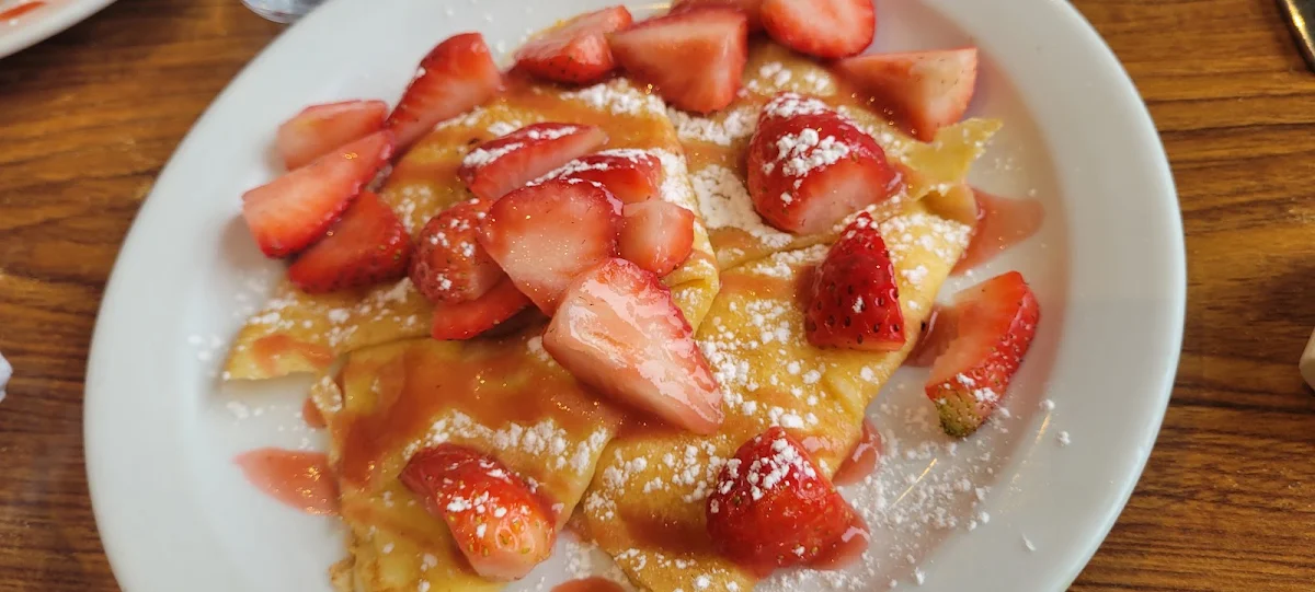 Two Crepe Breakfast Berry Vanilla, Denny's Delta Restaurant