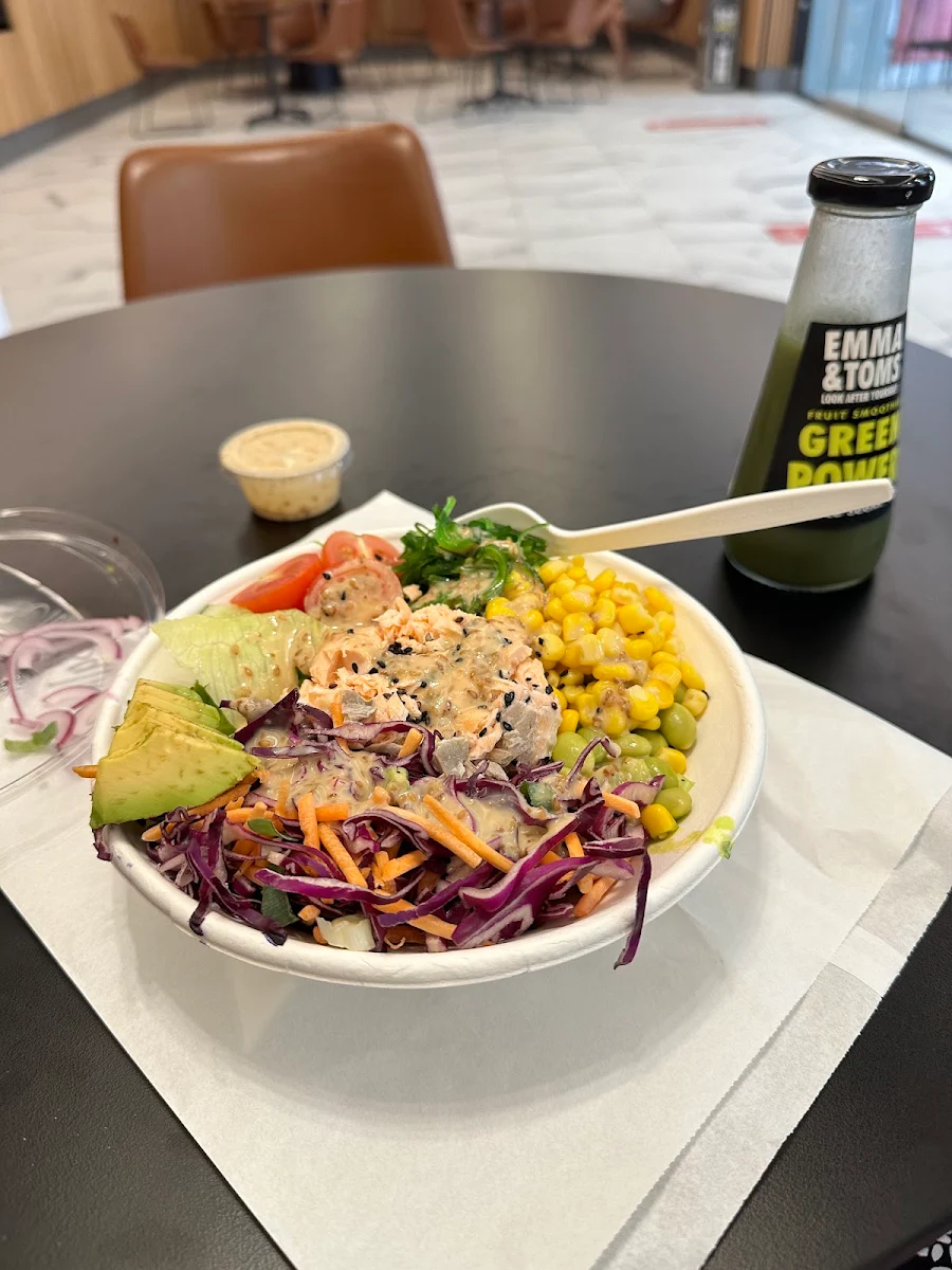 Salmon Poke Bowl, Harol’s espresso