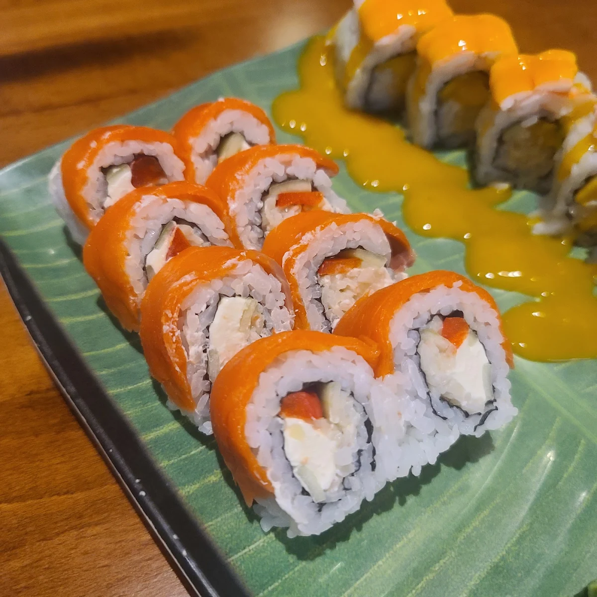 Special Mango Roll 8pcs, Sushi & Roll