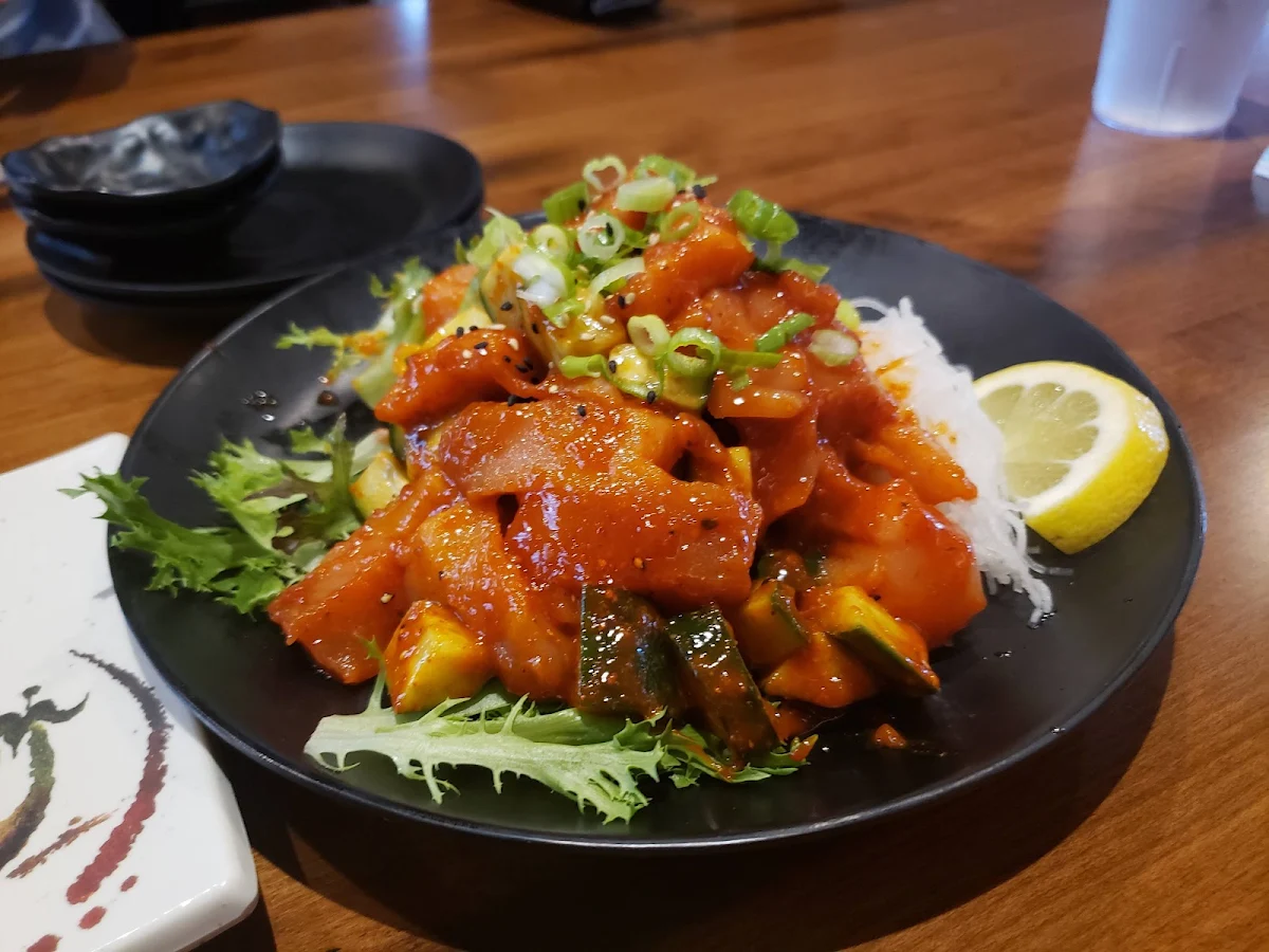 Spicy Salmon Sashimi Don, Sushi & Roll