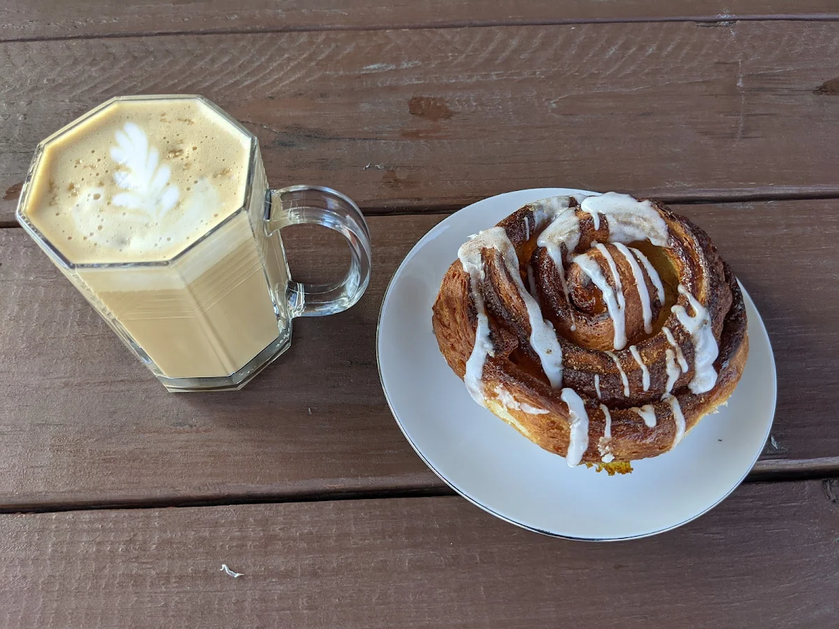 Cinnamon Bun Latte