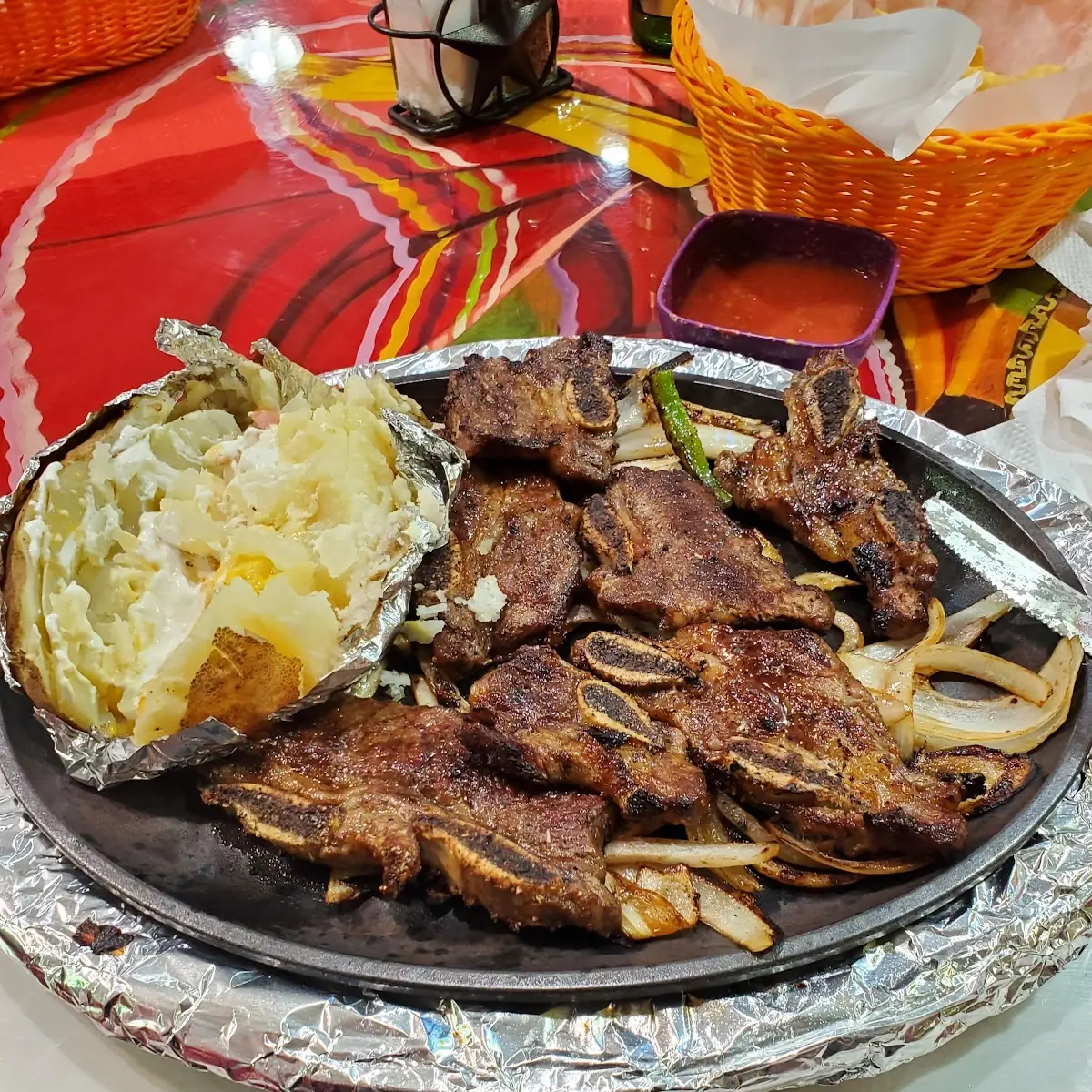 Beef Short Ribs w Baked Potato