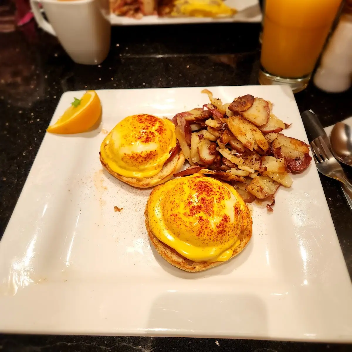 Eggs Benedict