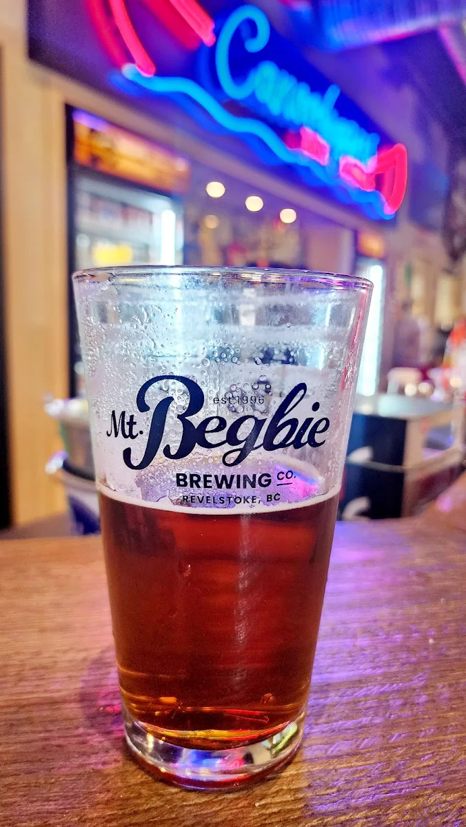 So Many Local Beer Options at Canooligans