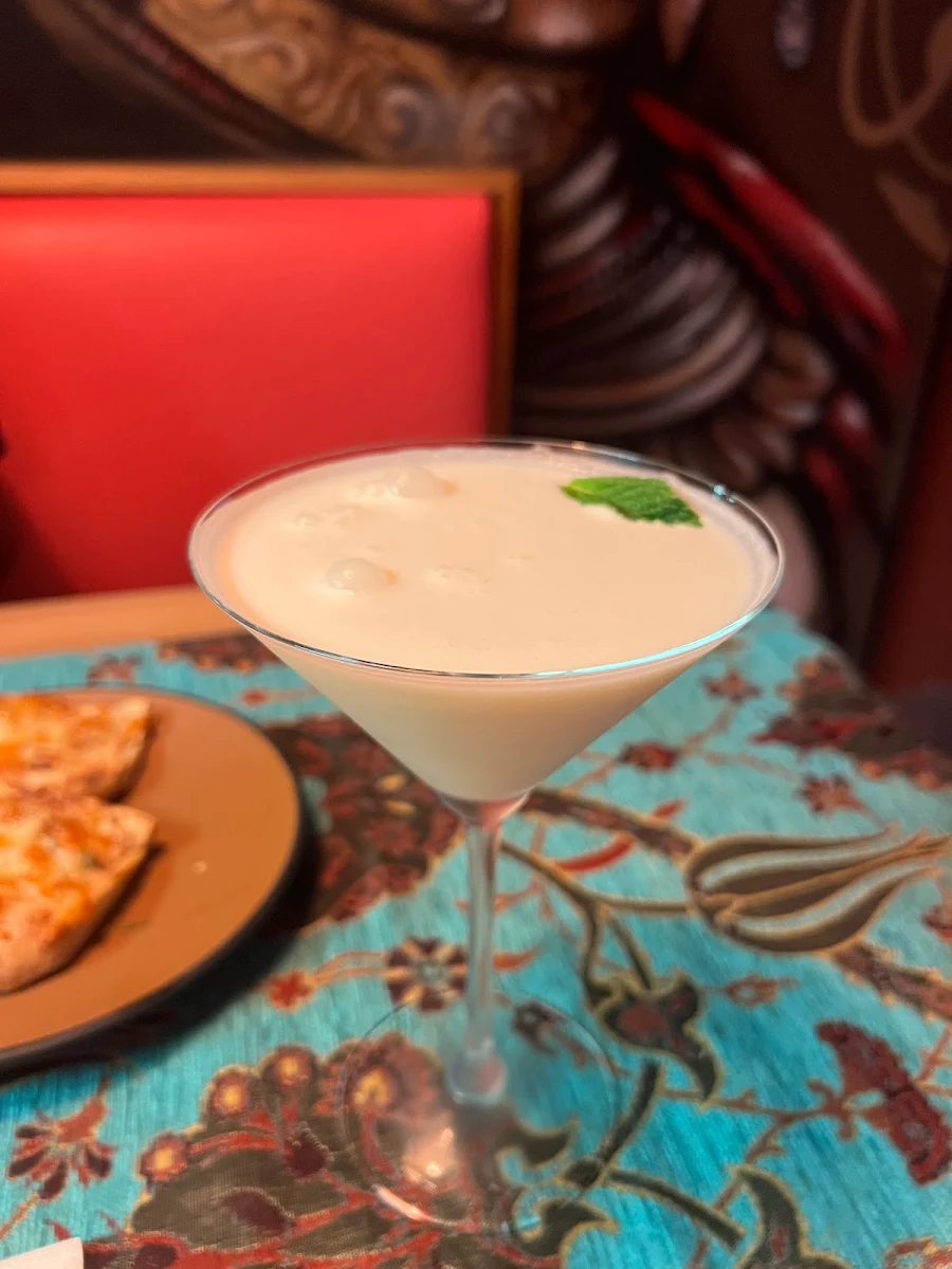 Pina Colada, Little Aladdin