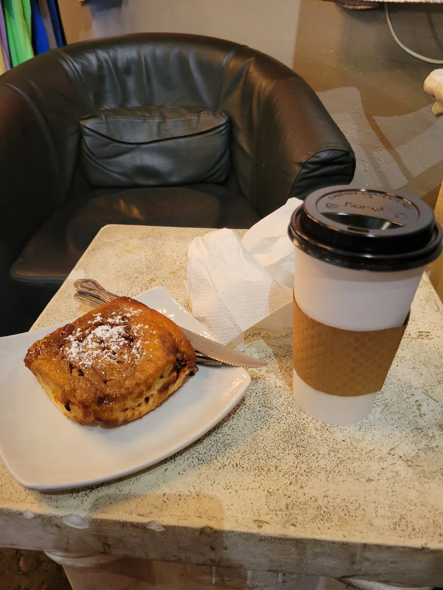 Cinnamon Roll and Peanut Butter Latté