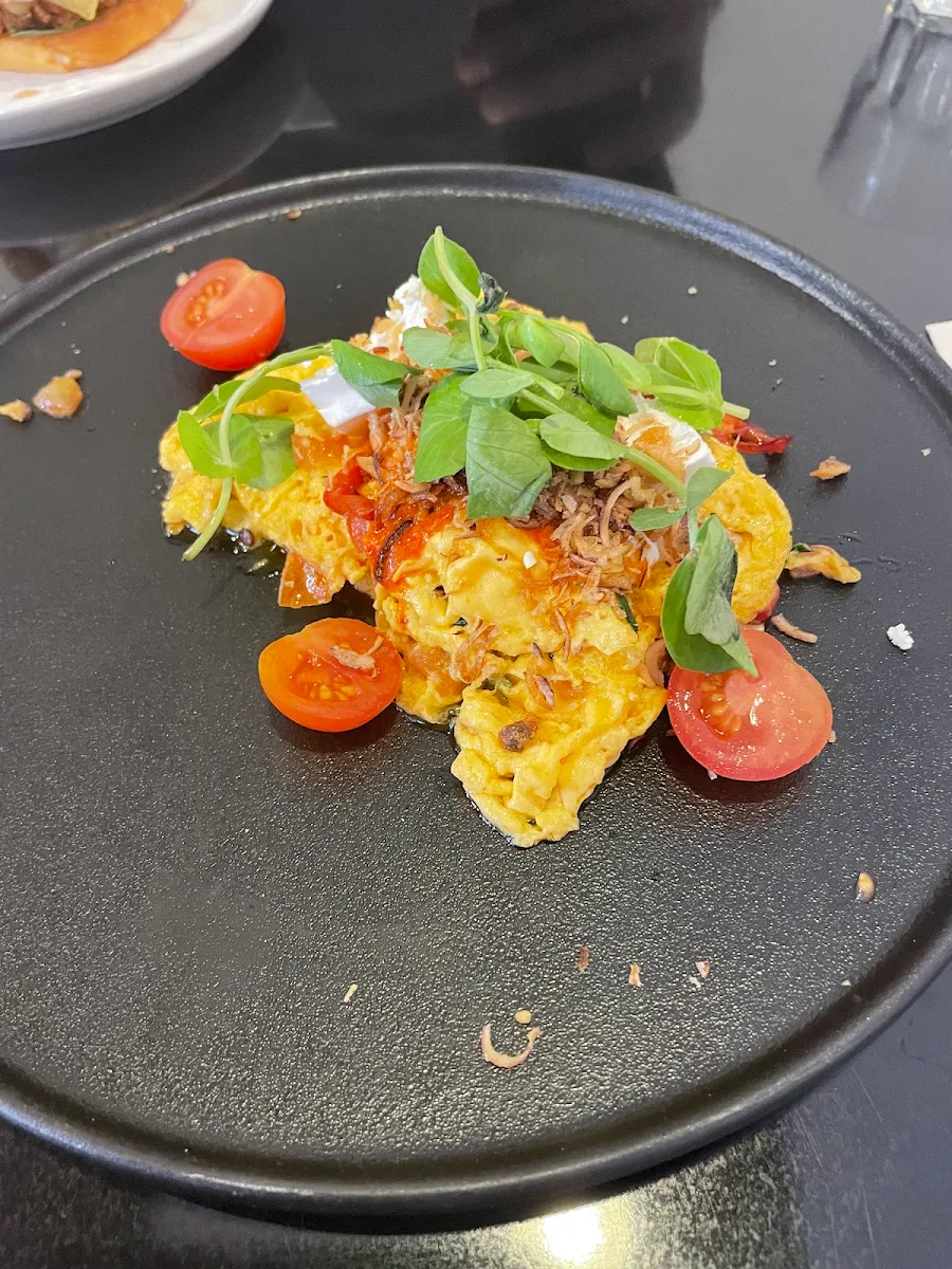 Chilli Scrambled Eggs, The social sutra
