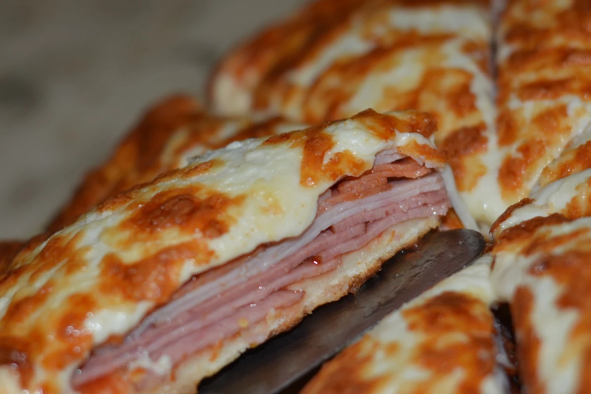 Highlights, Western Pizza