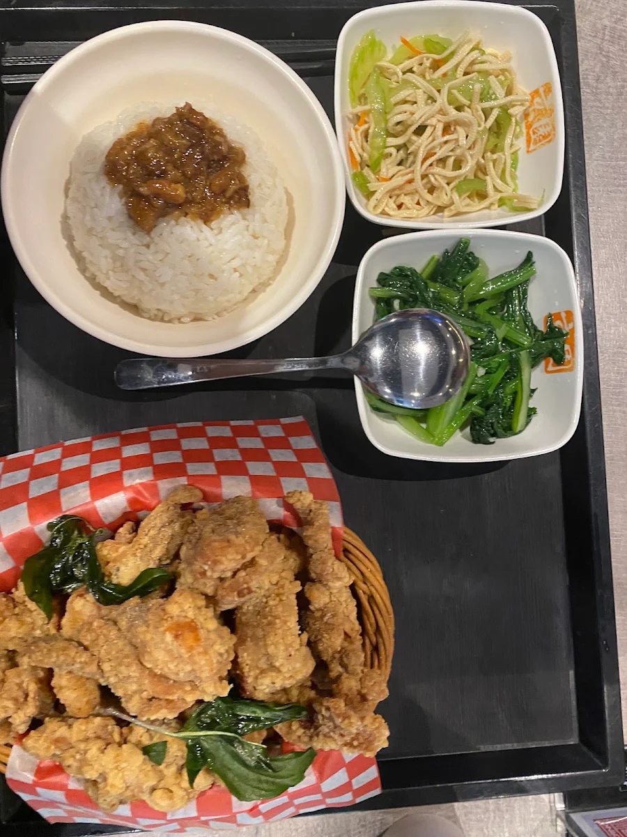 Crispy Salt and Peppery Chicken with Veggies and Rice