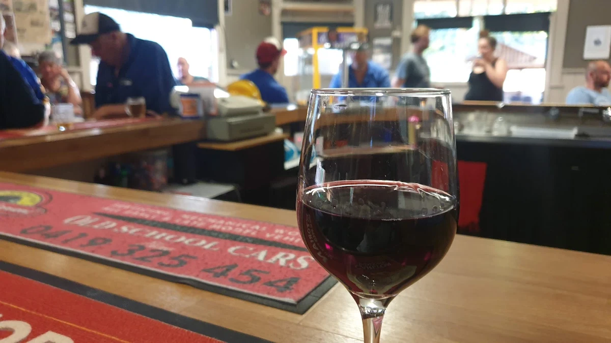 Highlights, The Stag Hotel Learmonth
