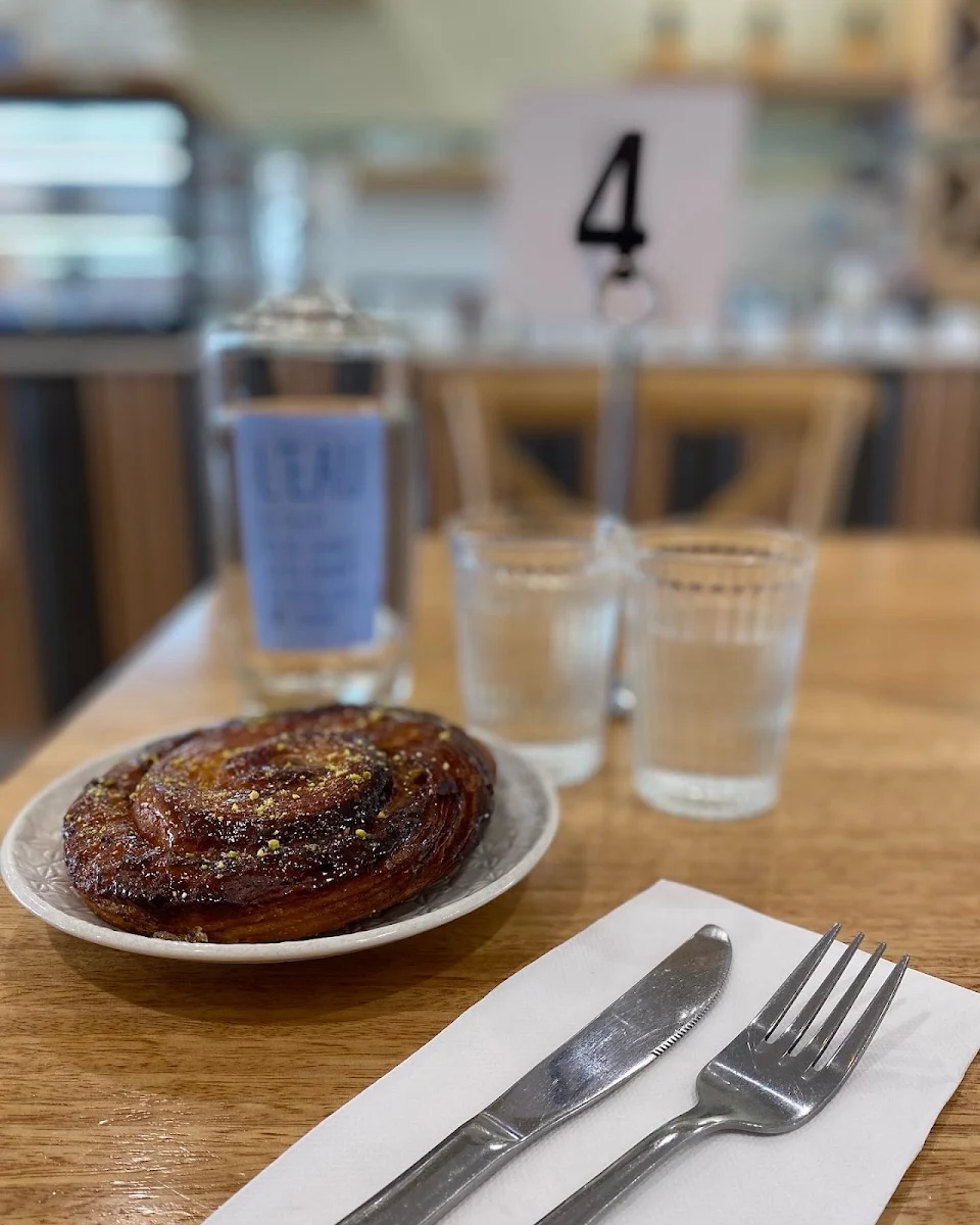 Escargot Croissant, L'Anse French Café & Croissanterie