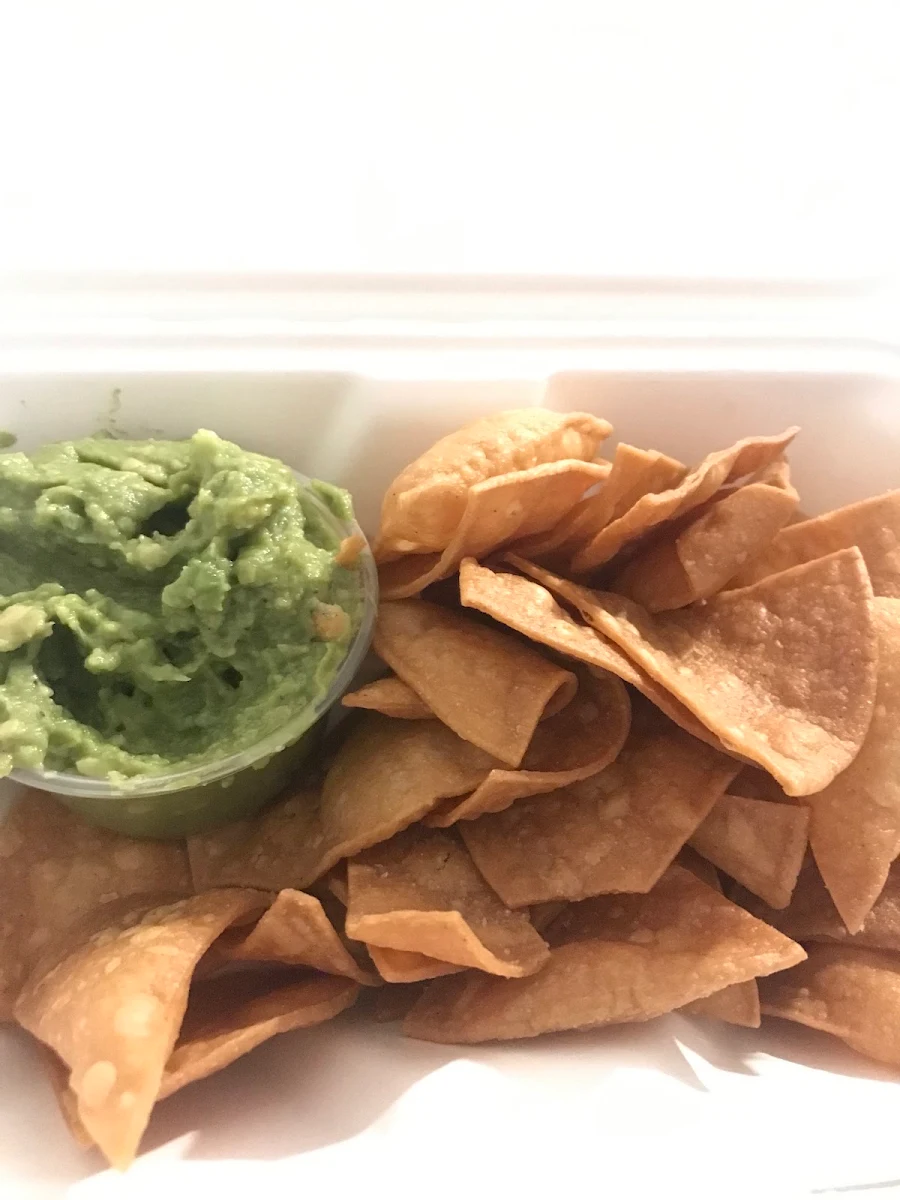 Guacamole and Chips, Las Chulas Tobermory
