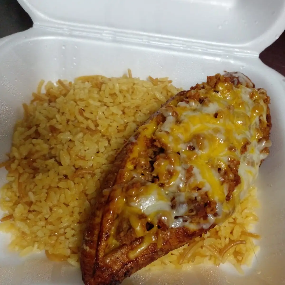Canoa De Amarillo Y Carne Molida
