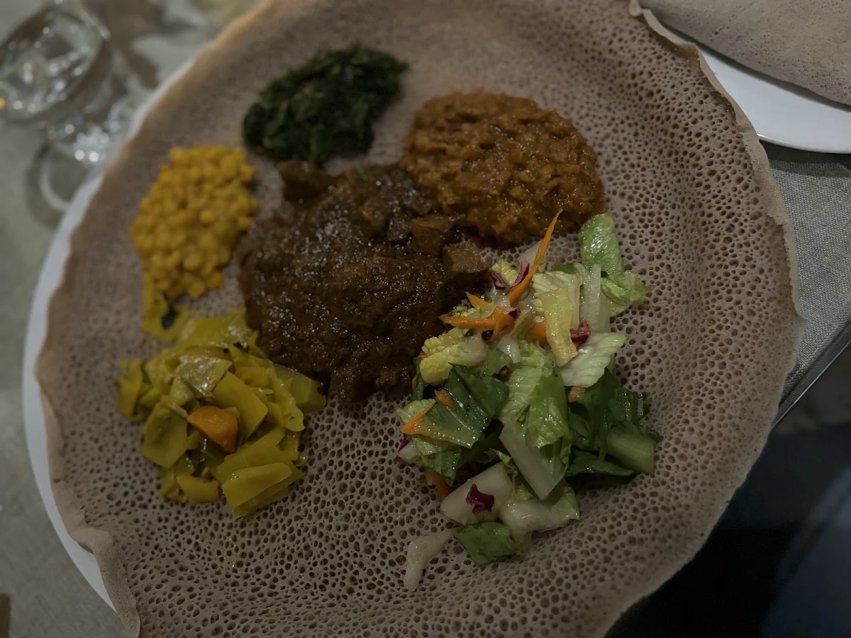 Shiro Wot, African Palace