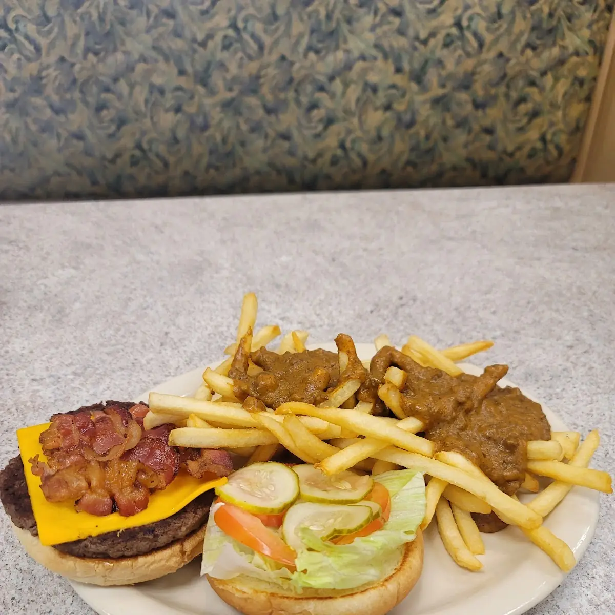 Bacon Cheeseburger Chili Fries