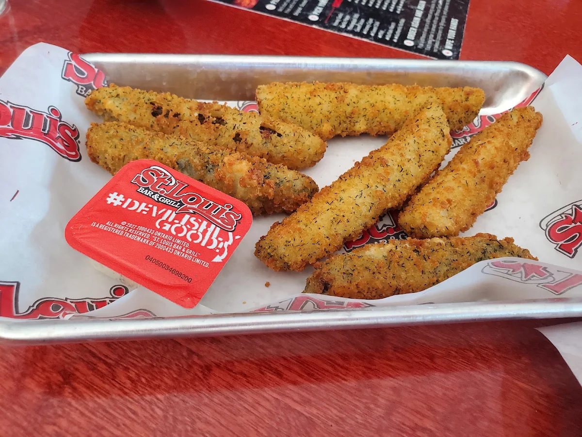 Deep Fried Pickles, St. Louis Bar & Grill