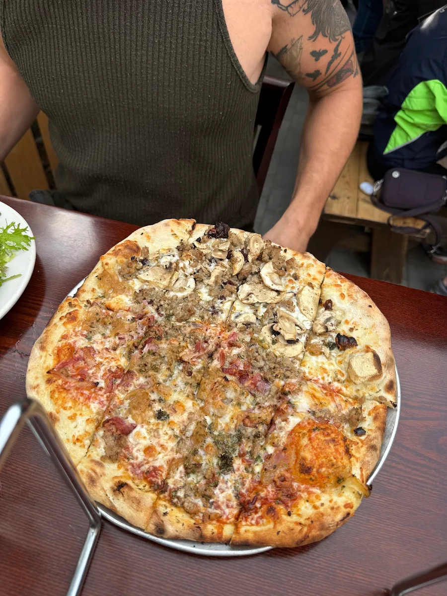 Lumber Jack Pizza, Creekbread