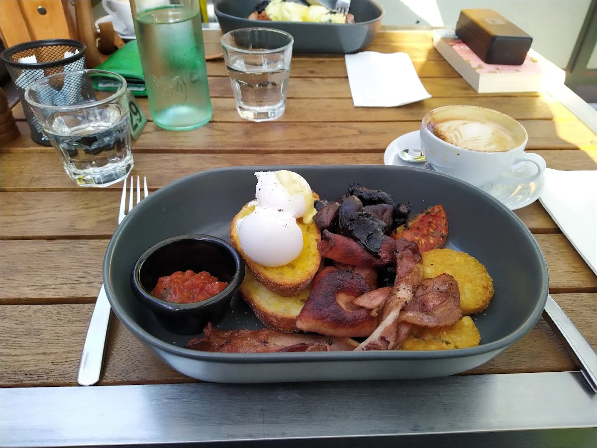 Big Breakfast